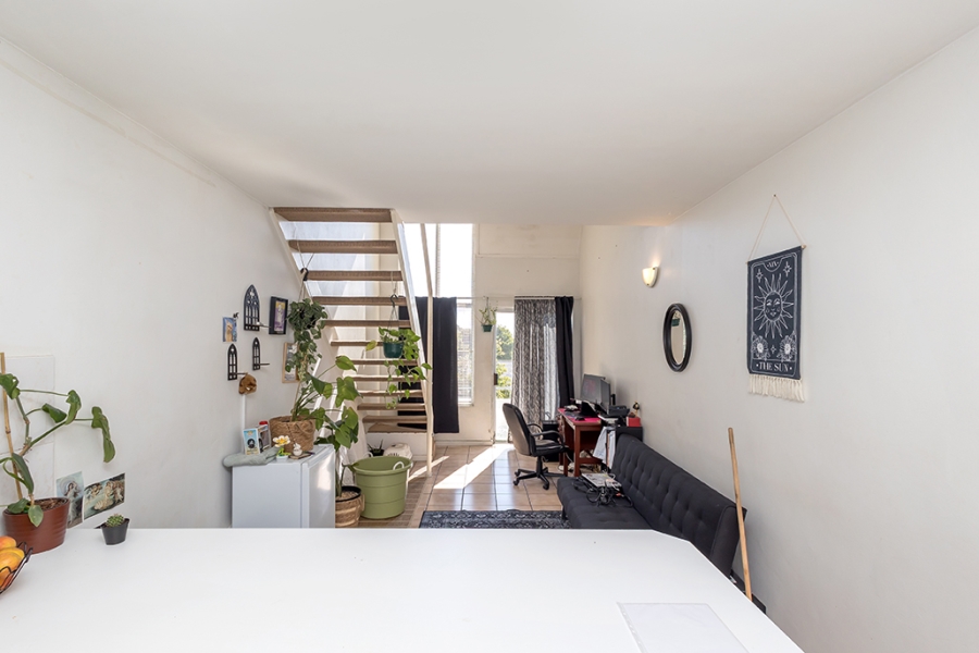 1 Bedroom Property for Sale in Kenilworth Western Cape